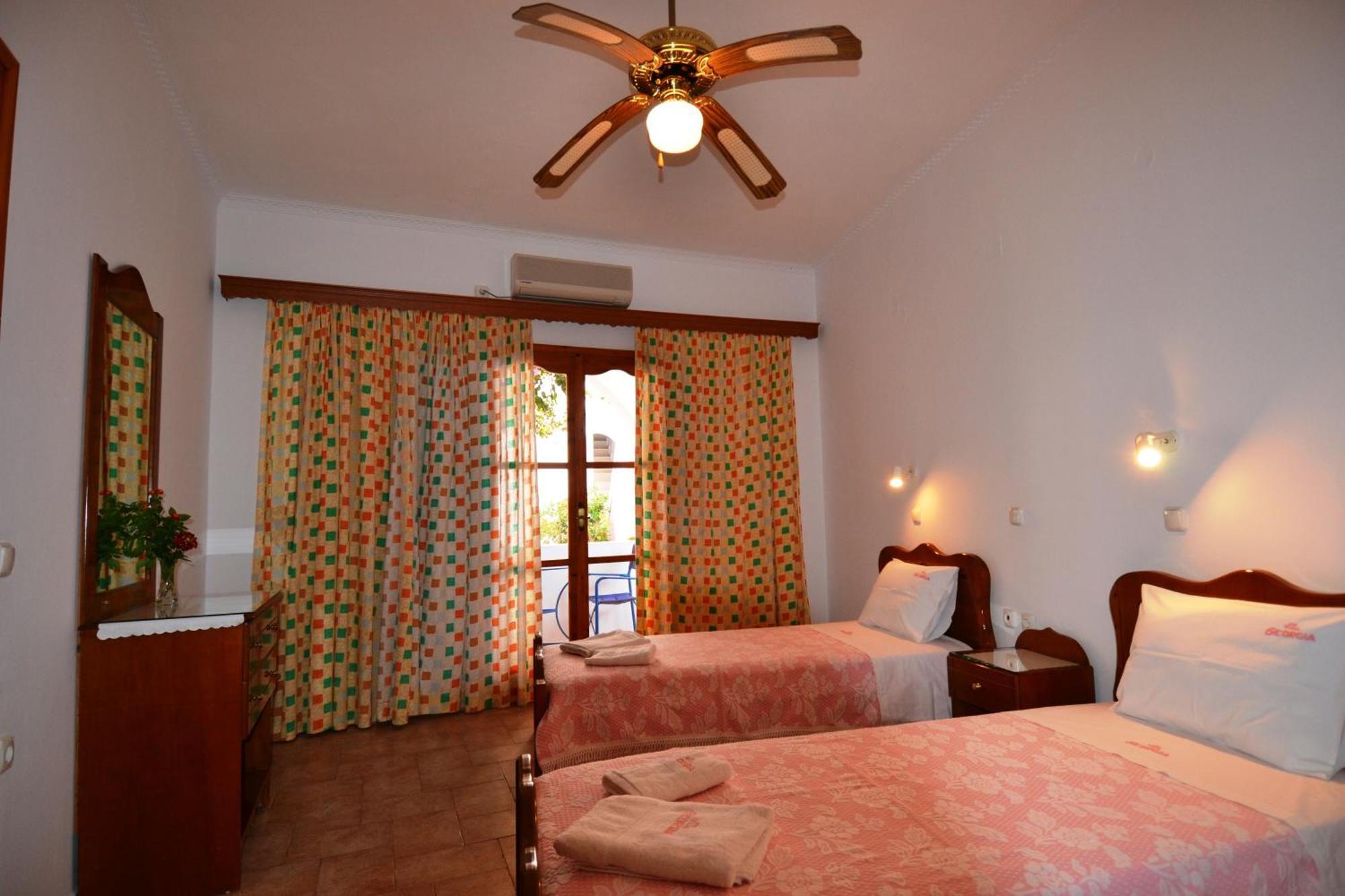 Hotel Georgia Períssa